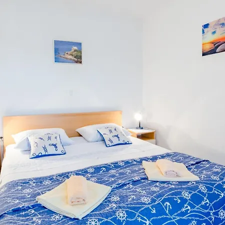 Διαμέρισμα Family-friendly With Swimming Pool Mastrinka, Ciovo - 22372 *