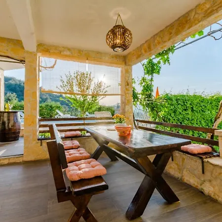 Family-friendly With Swimming Pool Mastrinka, Ciovo - 22372 Διαμέρισμα Τρογκίρ