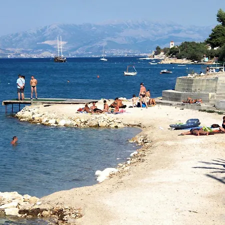 Family-friendly With Swimming Pool Mastrinka, Ciovo - 22372 * Τρογκίρ