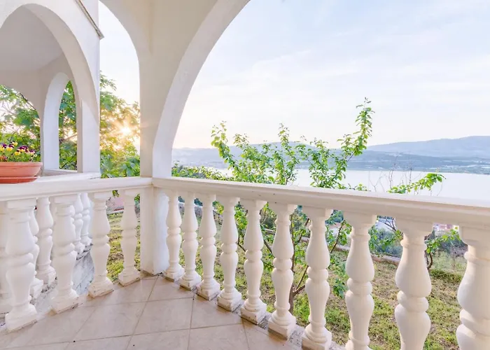 Διαμέρισμα Family-friendly With Swimming Pool Mastrinka, Ciovo - 22372