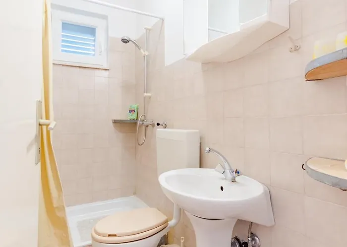 Διαμέρισμα Family-friendly With Swimming Pool Mastrinka, Ciovo - 22372 Τρογκίρ