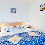 Apartment Family-friendly With Swimming Pool Mastrinka, Ciovo - 22372 *
