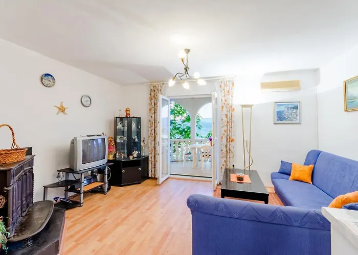 Appartement Family-friendly With Swimming Pool Mastrinka, Ciovo - 22372 Trogir