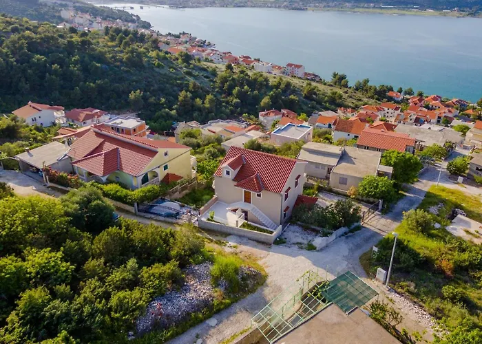 Family-friendly With Swimming Pool Mastrinka, Ciovo - 22372 * Trogir