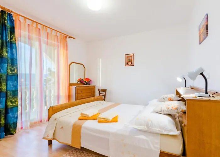 Family-friendly With Swimming Pool Mastrinka, Ciovo - 22372