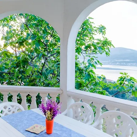 Family-friendly With Swimming Pool Mastrinka, Ciovo - 22372 *